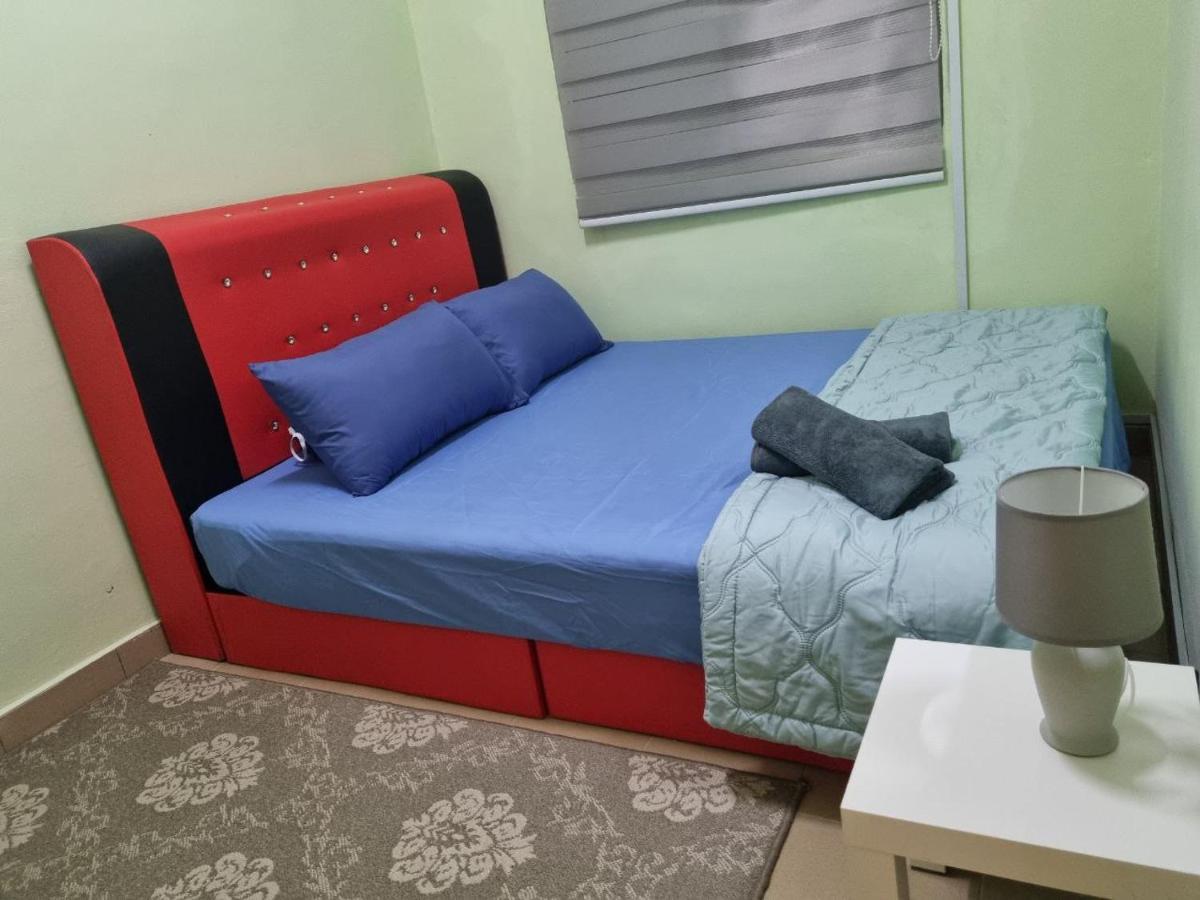 D'Lestari Homestay Seri Kembangan Zewnętrze zdjęcie