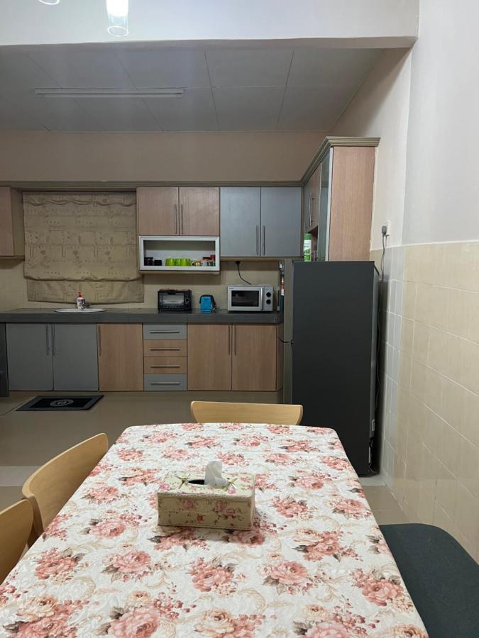 D'Lestari Homestay Seri Kembangan Zewnętrze zdjęcie